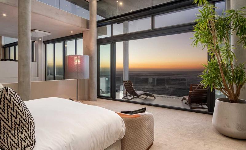 3 Bedroom Property for Sale in Camps Bay Western Cape